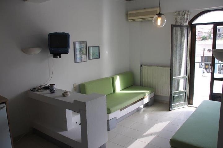 Skala Apartments Agia Marina 外观 照片